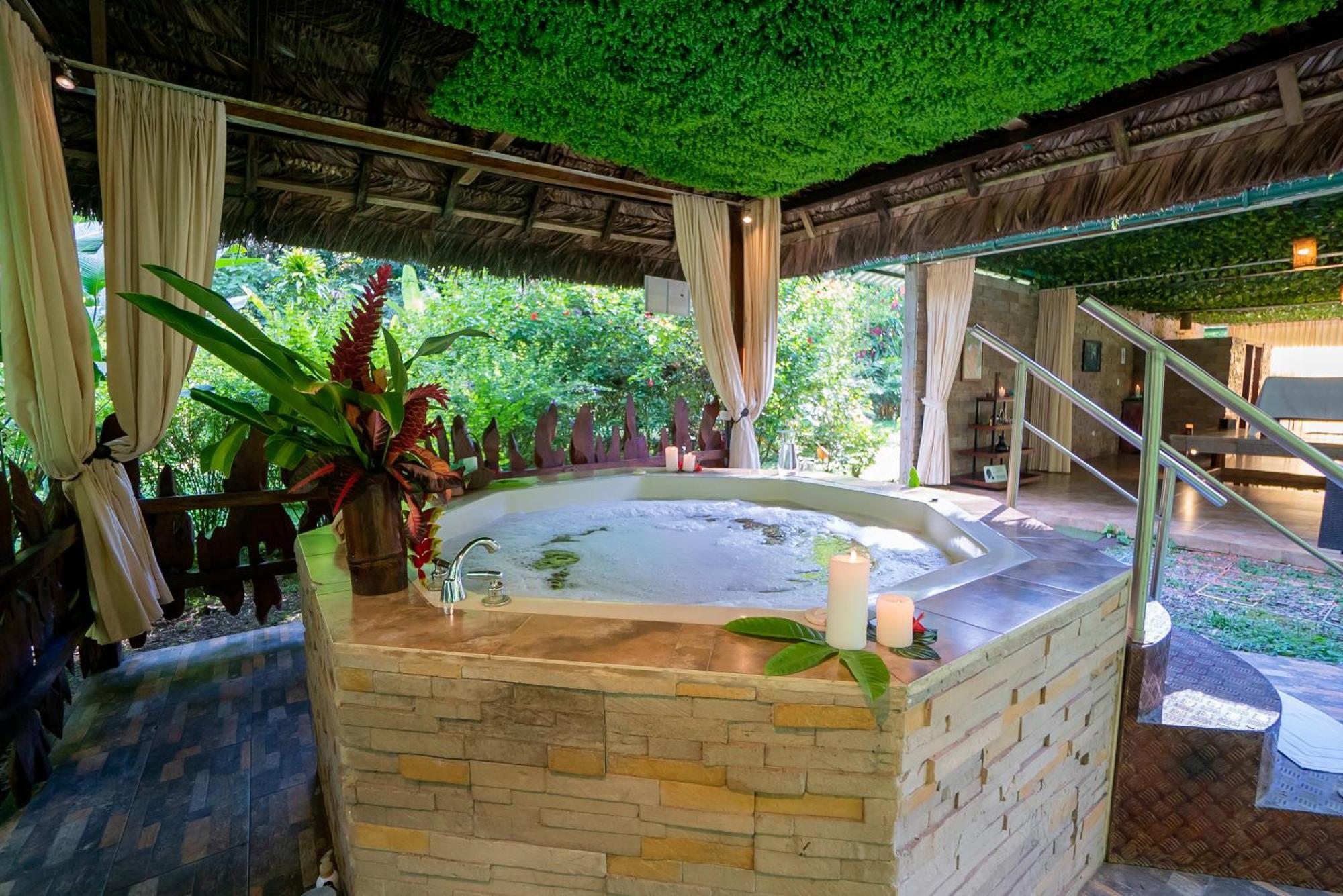 La Selva Eco-Lodge & Retreat Providencia Extérieur photo