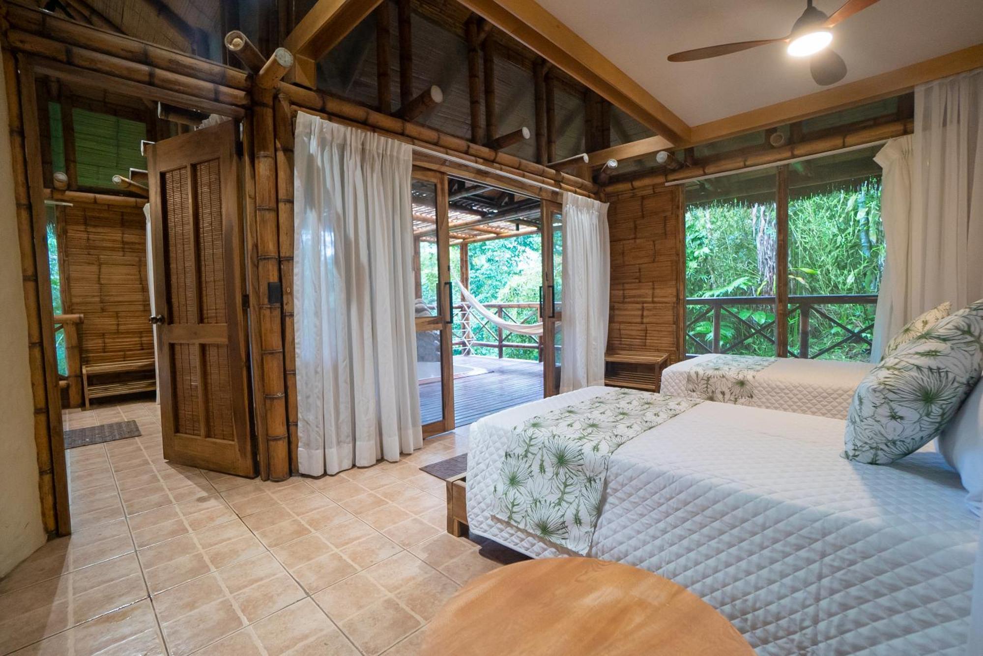 La Selva Eco-Lodge & Retreat Providencia Extérieur photo